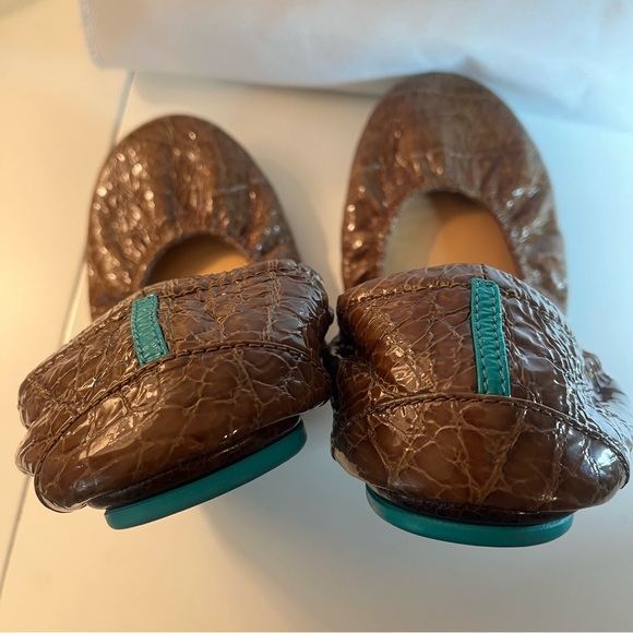 Tieks Women's Italian Leather Brown Croc Ballet Flats - Office 01 - Picture 12 of 15
